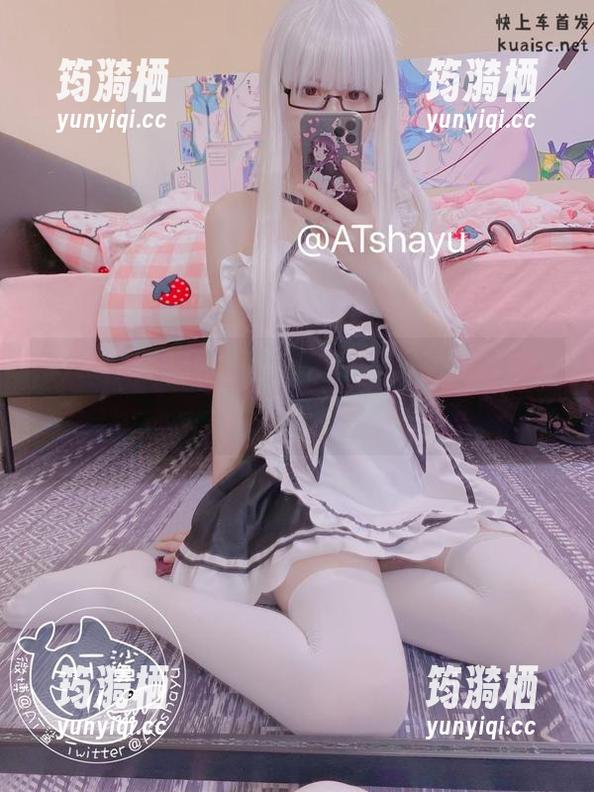 打开AT鲨的私房秘密，写真里的微妙瞬间，喔嘿