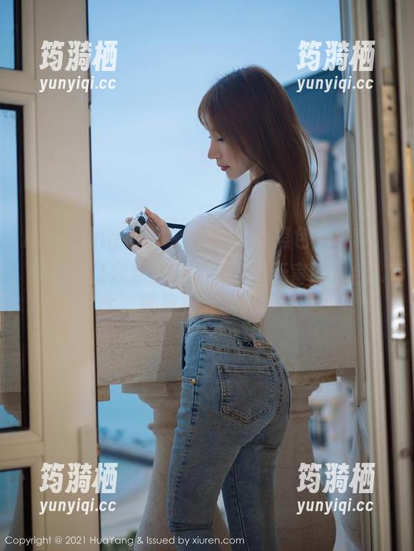 HuaYang花漾 - “宋KiKi黑色”写真，这套图让我想起了那些看似无害的黑色...哈哈，真是充满了各种可能。
