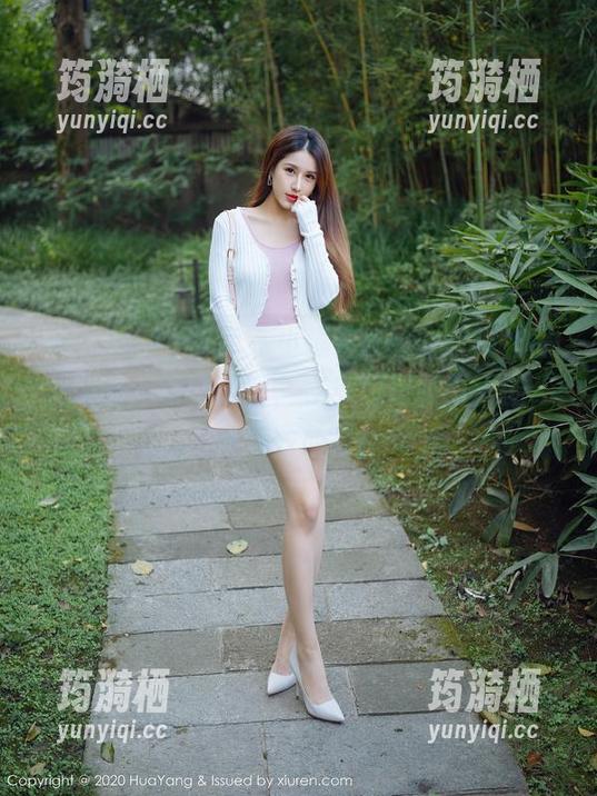 HuaYang花漾 - 小海臀Rena女神作品大放送，免费获取，在身边超吸引人的“海臀效应”！