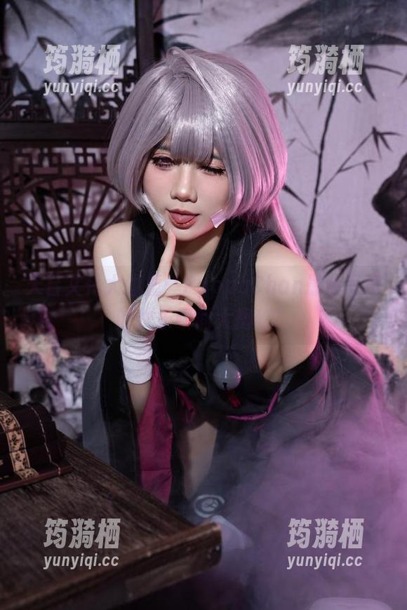 天台文化大碰撞：PoppaChan最新写真的快乐瞬间大揭秘！