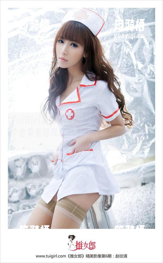 TuiGirl推女郎 - 何何夕的裸足在线：这个合集看得我忍不住咳嗽，不知道该咋办…