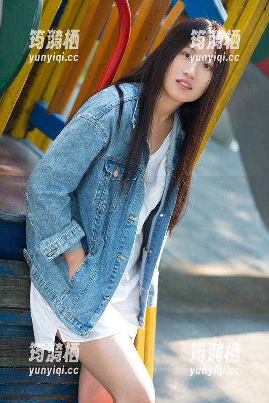 TuiGirl推女郎 - 感受李七喜的居家魅力，免费写真任你看个够！