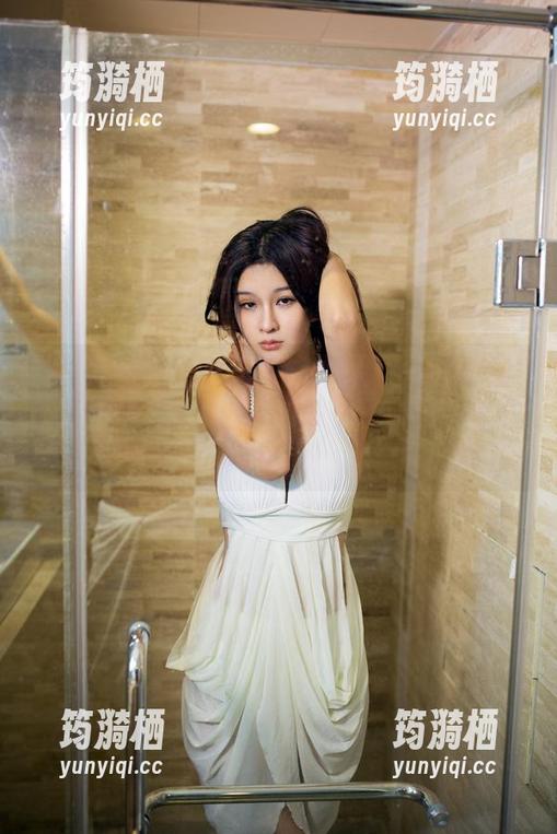 TuiGirl推女郎 - 图集曝光！赵惟依把灰丝穿得如此撩人，真是让人忍不住多看几眼。
