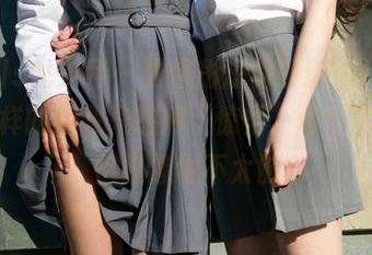 UGirls尤果网 – 张馨彤短裙最新图片，哼，这样的腿我只想用“惊艳”两个字形容，但好像也不太够。