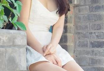 UGirls尤果网 – 看着在线的景思晴，白丝配上那种气质，感觉每张图片都有故事。