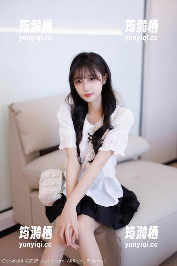 Xiuren秀人网 - MARA酱学姐专属贴纸：在线图片的奇妙日常！