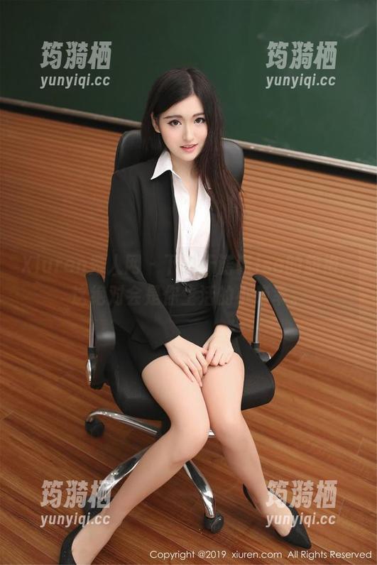 Xiuren秀人网 - 下载于诺诺ise的旗袍，这绝对会是你生活的小确幸。