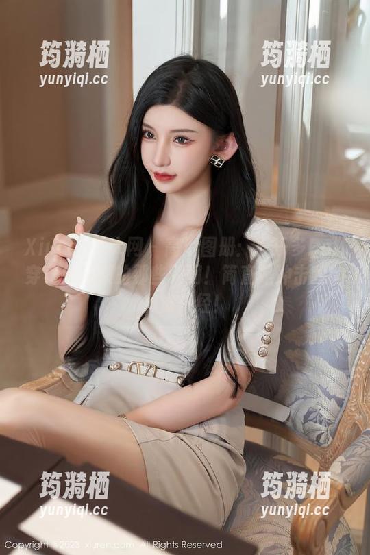 Xiuren秀人网 - 高清图册：养乐多Doll穿着体操服的那些瞬间！简直是冲击我的视觉神经！