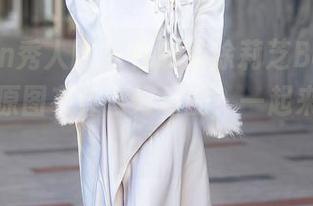 Xiuren秀人网 – 在线看徐莉芝Botty的制服，原图有什么好看的？一起来拆解吧！