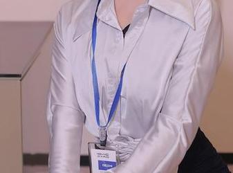 Xiuren秀人网 – 牛奶与美妞，谁更吸引？下载月野兔美妞的奶牛写真集，一探究竟！