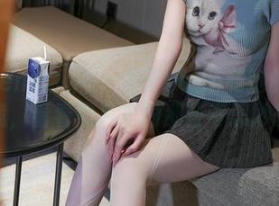 Xiuren秀人网 – 杏子Yada和她的双人游戏，看看照片里的那些奇思妙想！