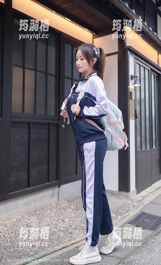 Xiuren秀人网 - 高清绮里嘉Ula，JK写真：让我再看看……哎呀，心又被偷走了！