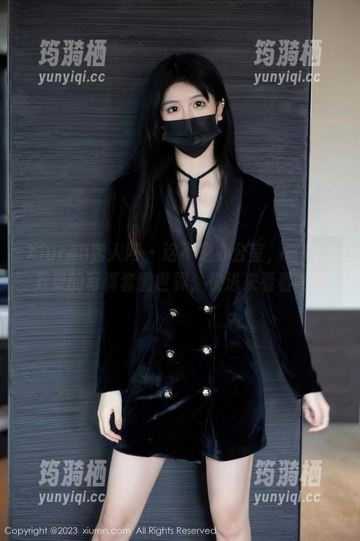 Xiuren秀人网 - 这不是办公室，这是赵万灵的写真套图世界，快进来看看吧！