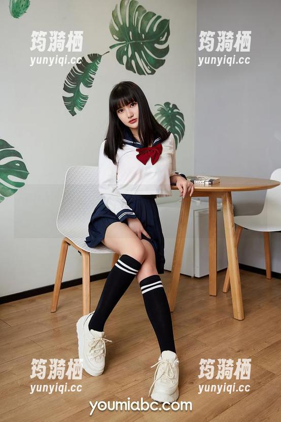 YouMi尤蜜荟 - 如果乔雅冰女王是一幅画，那我的壁纸肯定是个努力的原图！