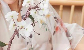 YouMi尤蜜荟 – 哎呀，潘琳琳泳装原图，简直不要太养眼！福利是有，但我心里嘀咕…