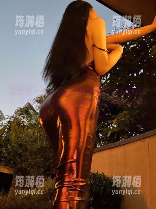 微密圈 - 从未见过如此优雅的体操服模特！不爱笑的赛琳简直是我懒觉时的灵感来源，快来看看图包吧！