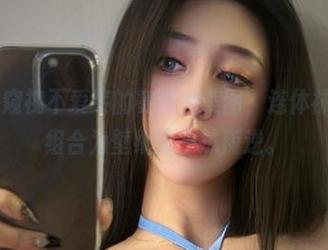 微密圈 – 窥视不爱笑的赛琳的美图，连体袜与渔网的组合为壁纸添一抹叛逆。