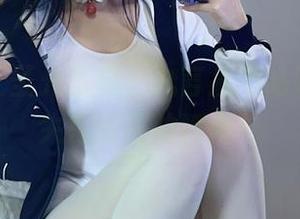 学妹的无圣光写真，九言从不咕咕带你迷失在美丽的瞬间！