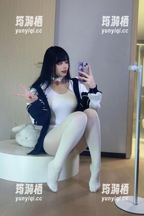 学妹的无圣光写真，九言从不咕咕带你迷失在美丽的瞬间！