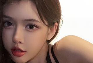微密圈 – 高清原图里的于芷晴美脚，忍不住想蹭一蹭！