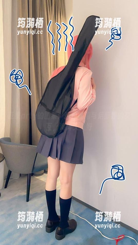 亚缇arty的图集：孤独摇滚与后藤独的交互，诡异又美好
