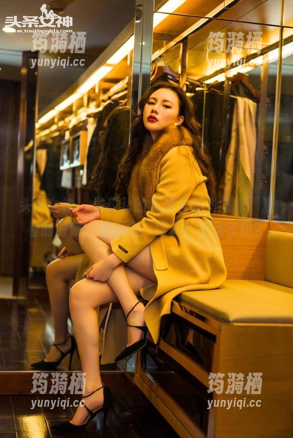 头条女神 - 米粒儿的红裙与美景同框，观看的时候心里默念：这真的是现实吗？