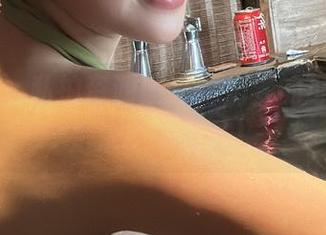 微密圈 – 私拍资源递来，奶雯的可爱真的是治愈的良药！