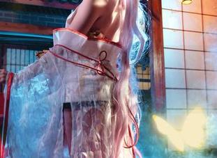 低调奢华的魅惑——如月灰赤发魅魔的写真图片