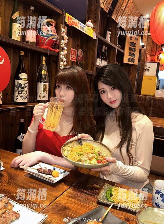 宝儿mysterial民宿写真：当舒适遇上风格，合集里的每一个姿势都能让你怀疑人生！