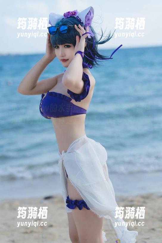 小仓千代w 小仓千代w的水手服写真集:好想说她这段时间的健身真是没白费,下载看看你就明白!