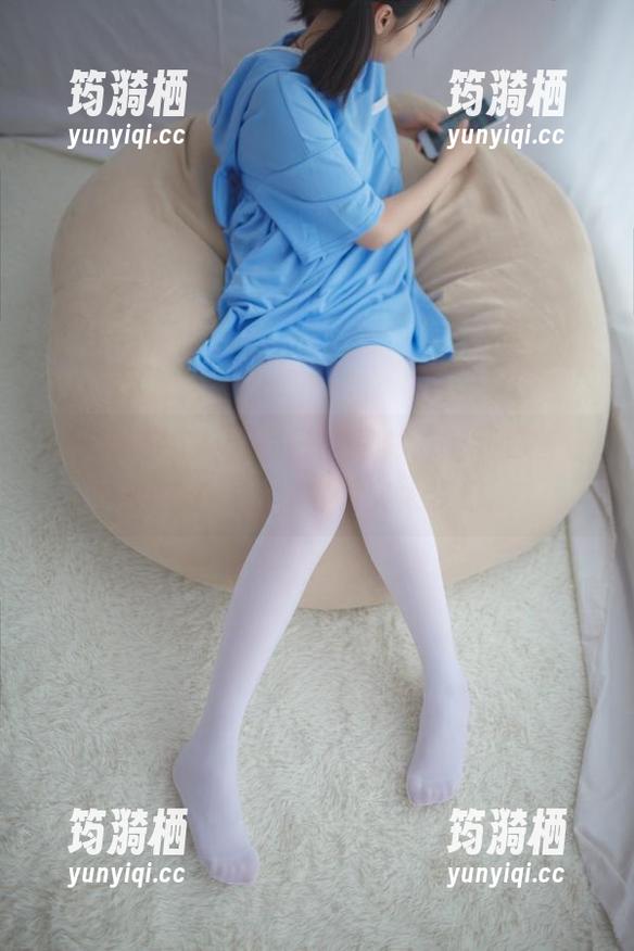 少女秩序 - 晞可的日常写真，定制那些温柔时刻：总觉得现实太梦幻。