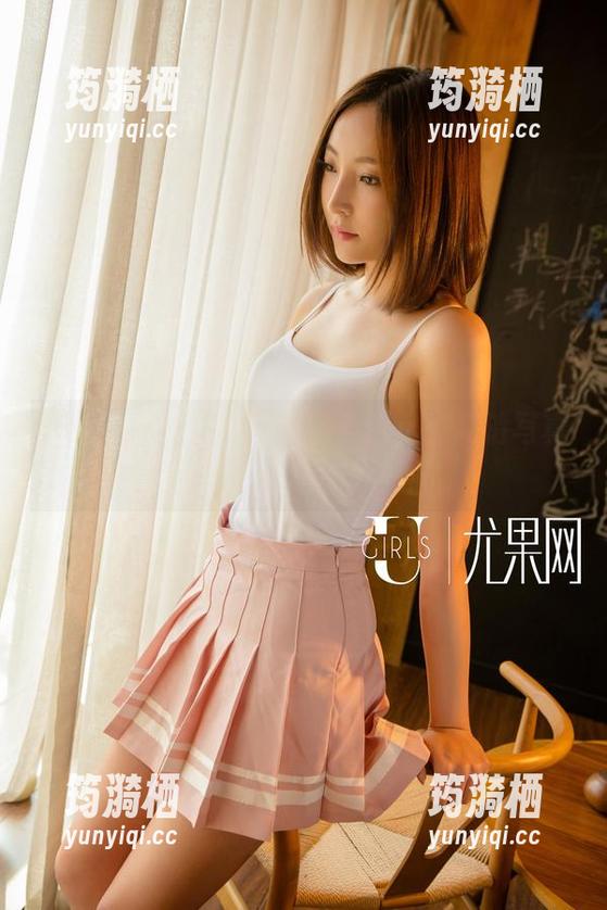 尤果网 - 孟狐狸的浴室奇遇记：高清写真里的小幽默