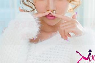 尤果网 – 分享杨果果内衣作品集，小心被她的魅力吸引哦！