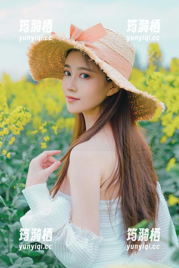 年年Nnian这油亮的写真堪称艺术，下载后我是不是要给她封个王？
