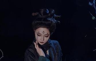 每年都有新花样，年年Nnian修女私房原图里的不一样的她