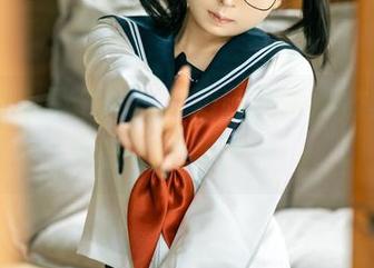 短裙不止是个体态，跟随幼水铃衣的cos图册解锁新视界！