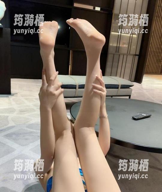 微密圈 - 连衣裙下的徐莉芝Booty，美图资源，闪耀得有点不真实？