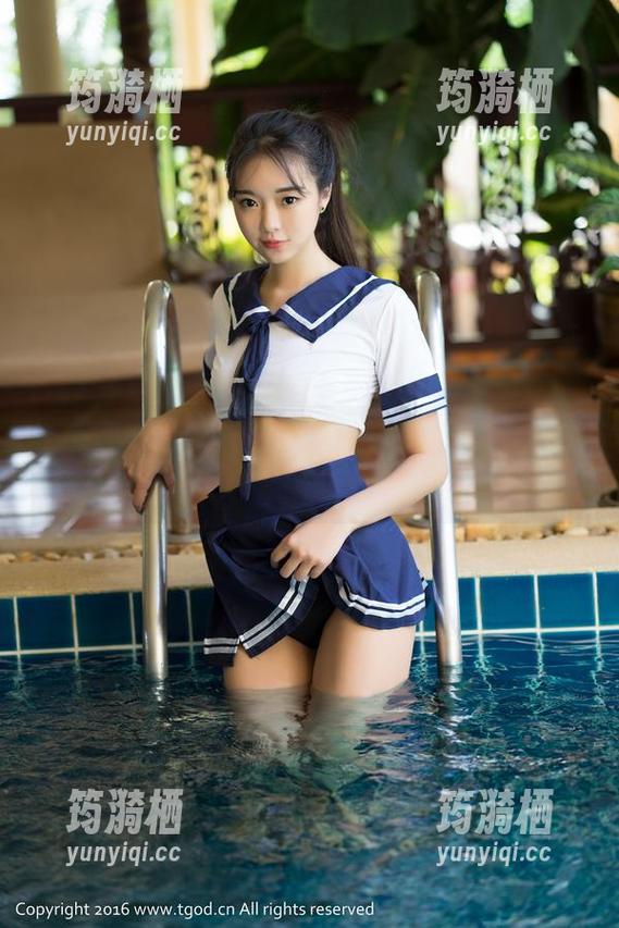 推女神 - 刘飞儿Faye：女王气质在线，见证高清写真集中的从容优雅！