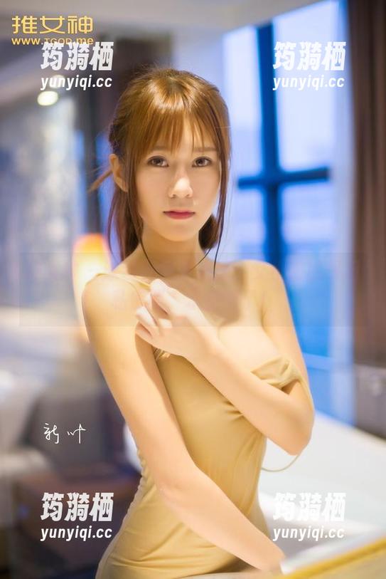 推女神 - 泳装合集大放送：艾小青的夏日私房照，水都羞了！