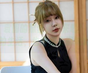 星颜社 – 袁圆的黑丝美图来啦！偶尔寡淡的生活，也要加点调味料