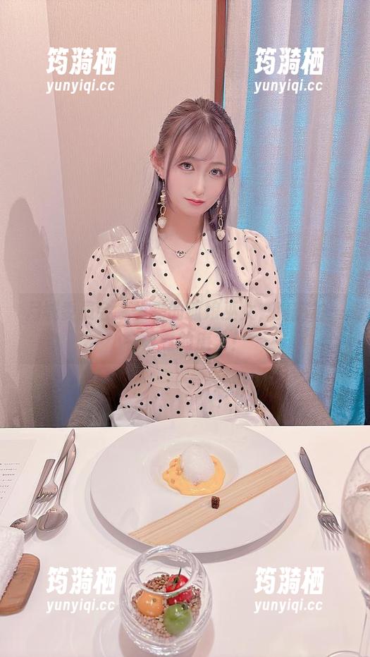 月城委员会 月城委员会哪里来的狐娘巫女,真有种一看再看的魔力!