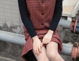 梦丝女神 – 一脚踏入灵唯的世界，免费美脚合集等你欣赏！