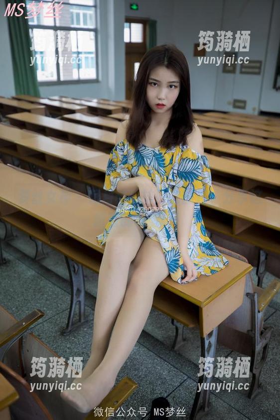梦丝女神 - 花月舞与妹妹的图包，分享这甜蜜的和谐吧！