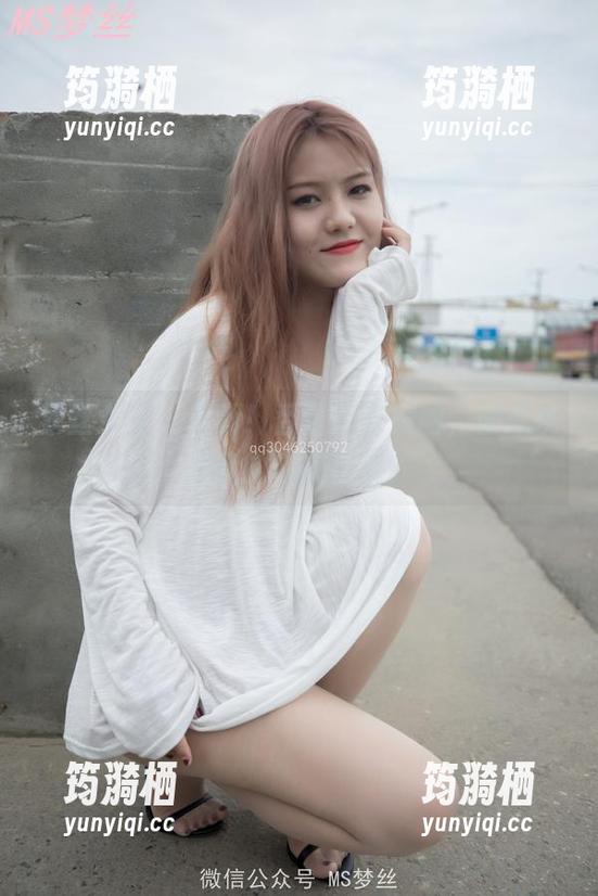 梦丝女神 - 最新！香萱皮衣美图，彻底挑战我的审美底线。