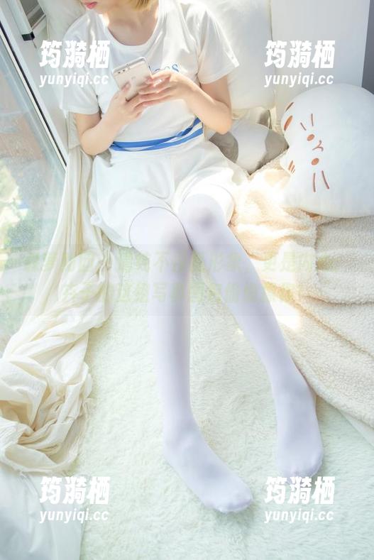 森萝财团 - 清纯不仅是形象，更是内心：卉子的这组写真图包偷偷撩你！