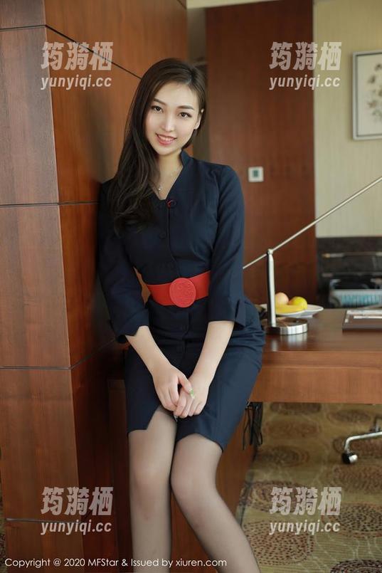 模范学院 - SiByl李思宁女仆写真：这些照片该不会是她的‘绝招’吧？