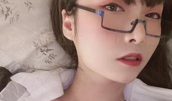 今天的精神饭就是次屁啦学姐的原图，更新根本没让我失望！