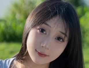 让人想入非非的浅安安睡衣图集，快来一起分享吧！