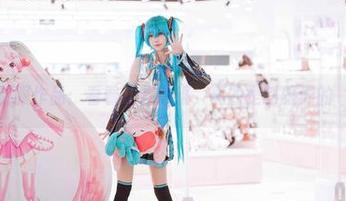 炸酱沐沐制服作品：看看这件制服，真的是制服界的‘超模’！