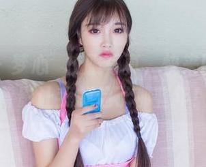 爱蜜社 – 梦心玥校服写真，快来围观，这背影让我想起了那些年！